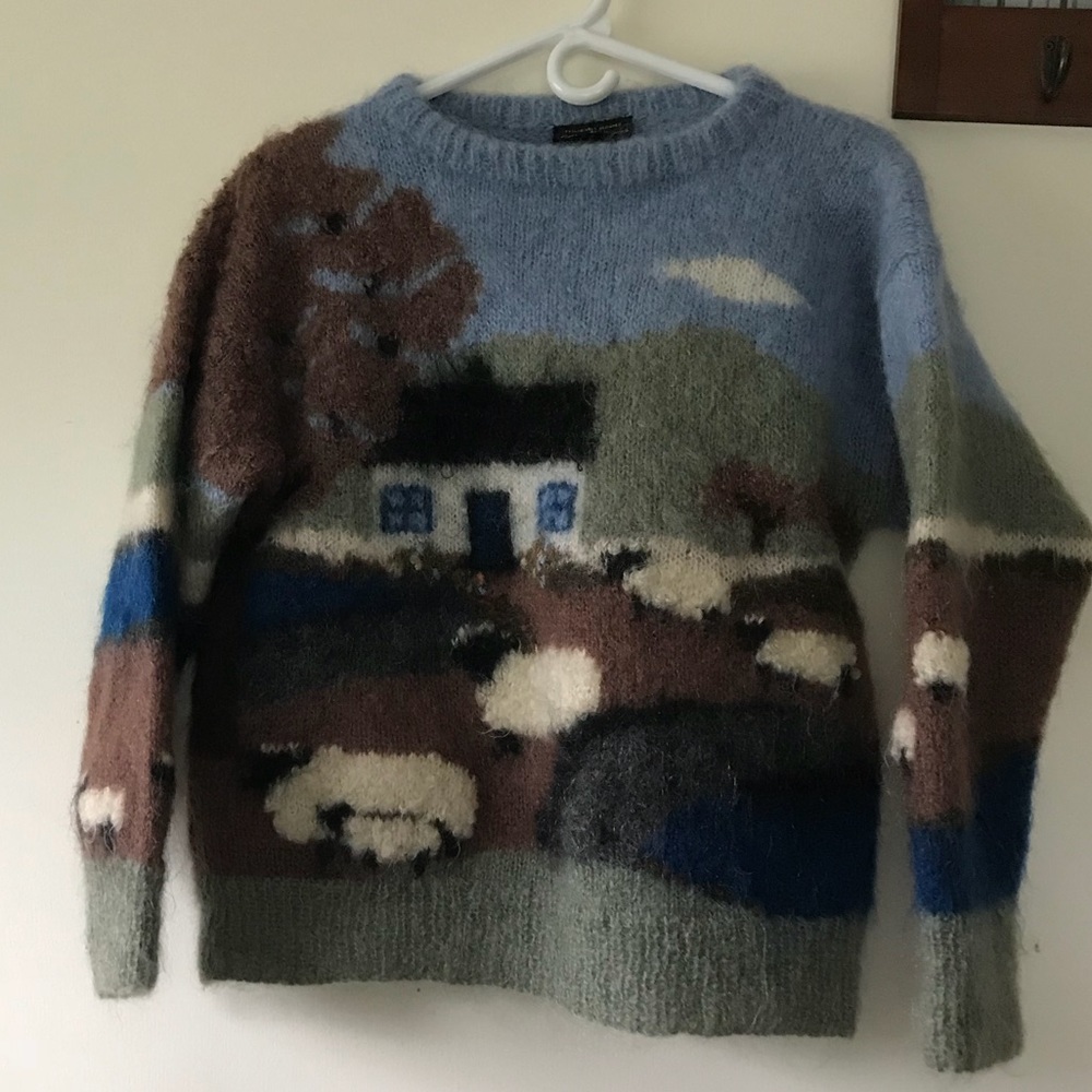 Hand knit sheep mohair sweater, size s-m